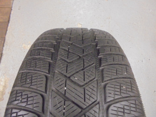 Pirelli Scorpion  guma