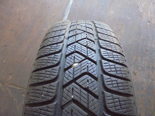 Pirelli Scorpion guma