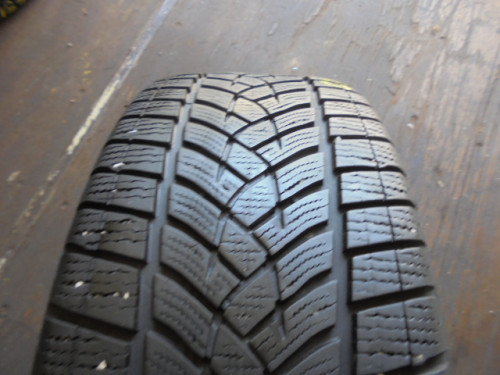 Goodyear Ultragrip SUV guma