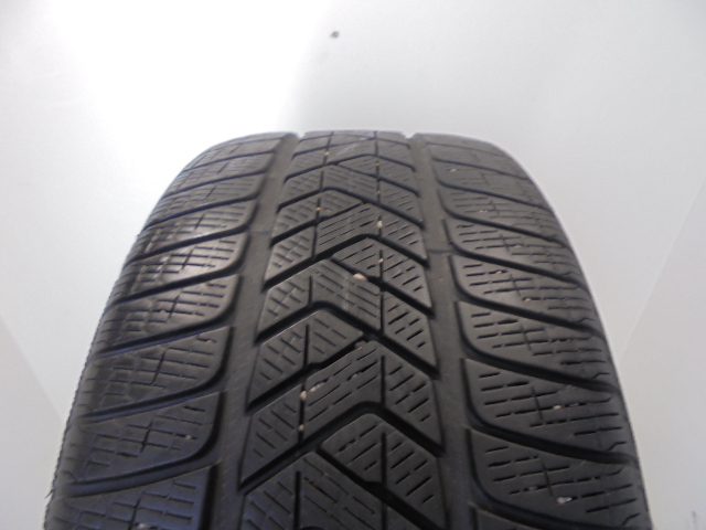 Pirelli Scorpion Winter guma