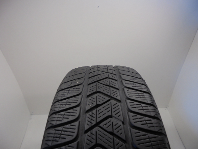 Pirelli Scorpion Winter guma