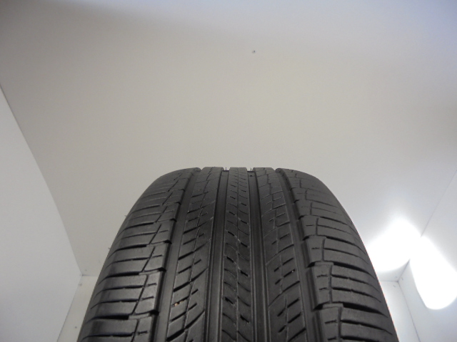 Hankook RA33 guma