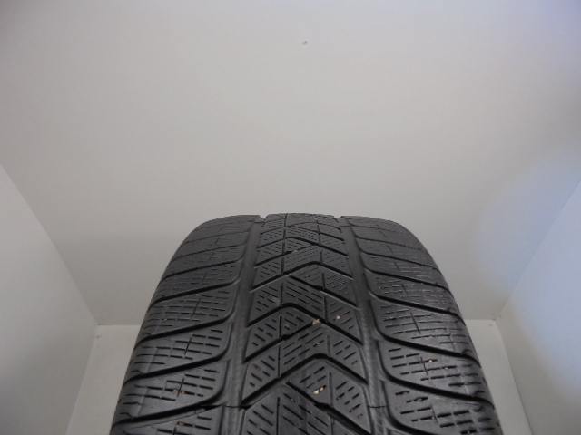 Pirelli Scorpion Winter guma