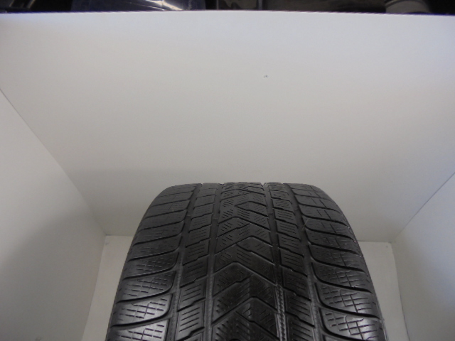 Pirelli Scorpion Winter guma