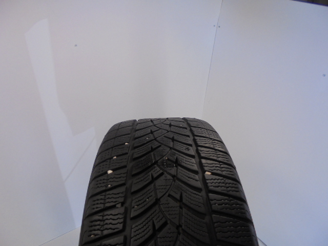 Goodyear Ultragrip Gen1 guma