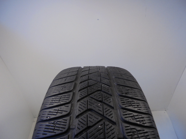 Pirelli Scorpion Winter guma