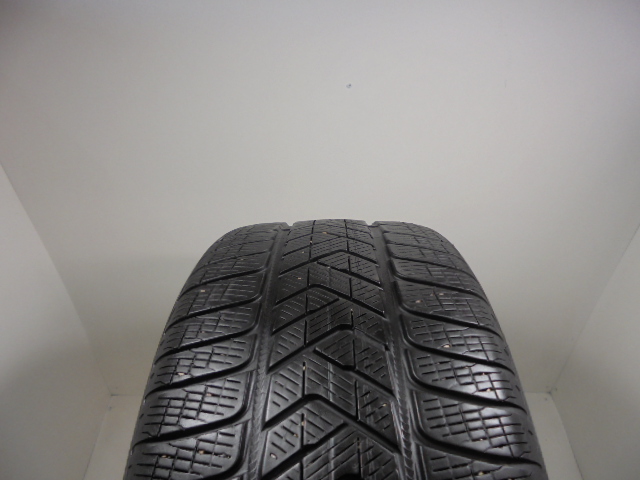 Pirelli Scorpion Winter guma