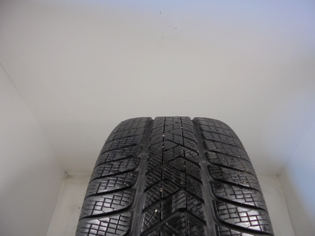 Pirelli Scorpion Winter guma