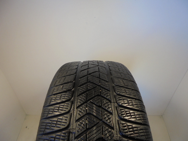 Pirelli Scorpion Winter guma