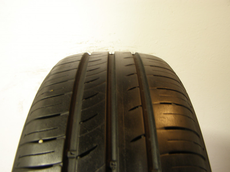 Kumho ES31 guma