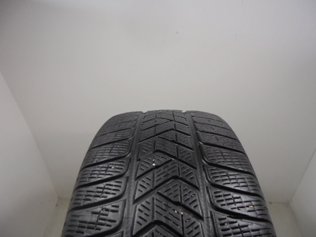 Pirelli Scorpion Winter guma