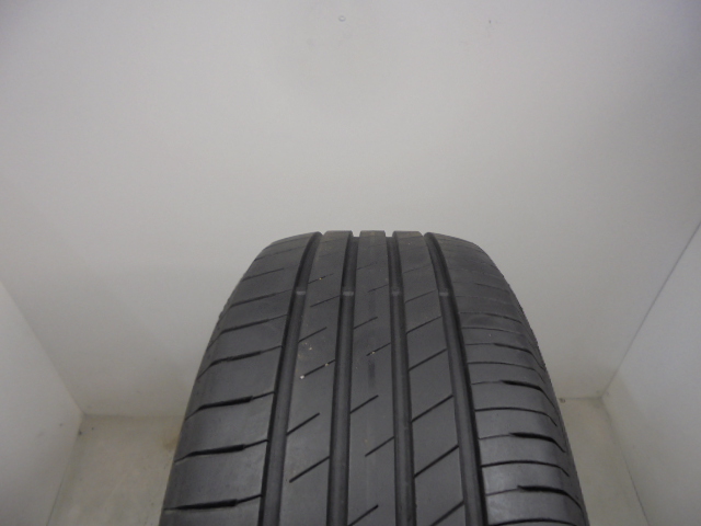 Goodyear Efficientgrip Performance guma