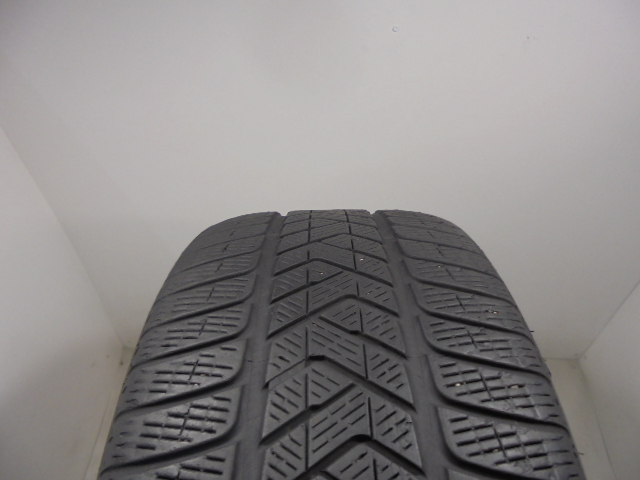 Pirelli Scorpion Winter guma