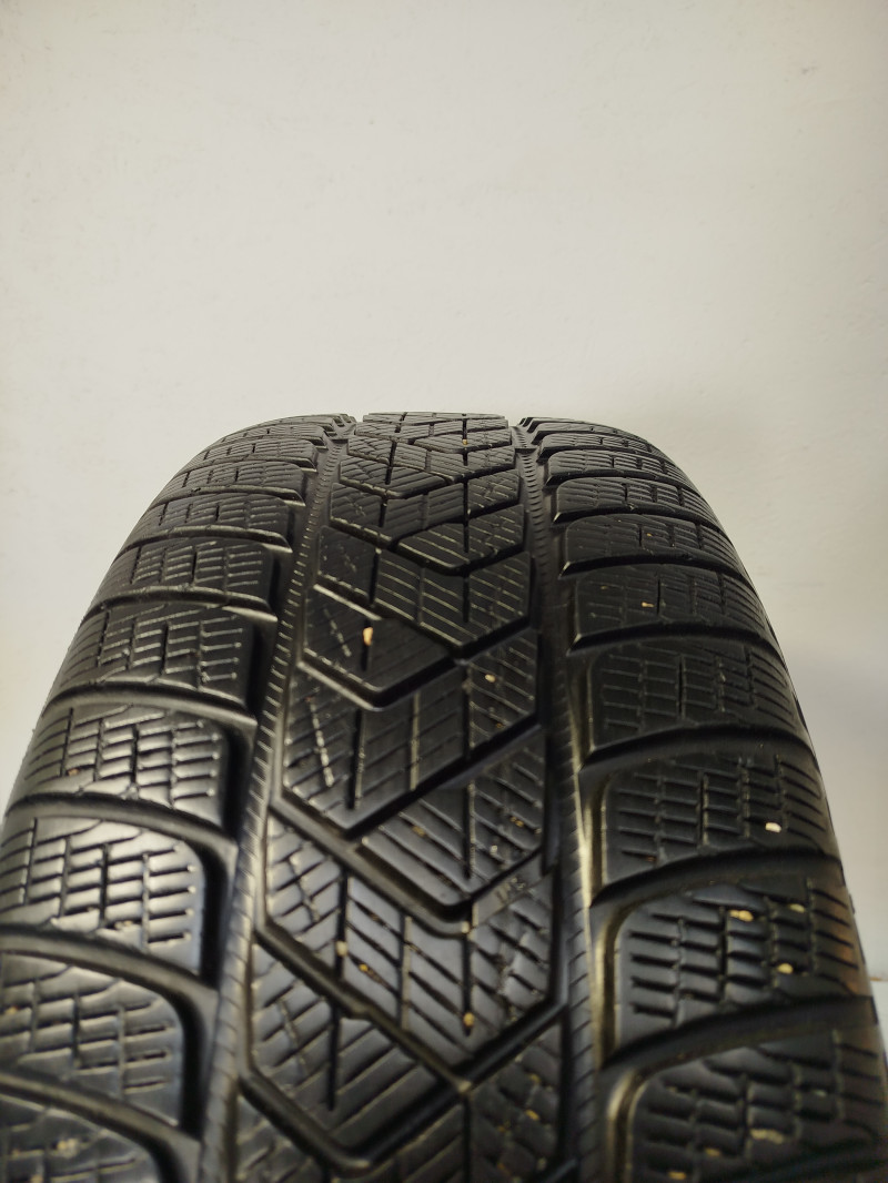 Pirelli Scorpion Winter guma