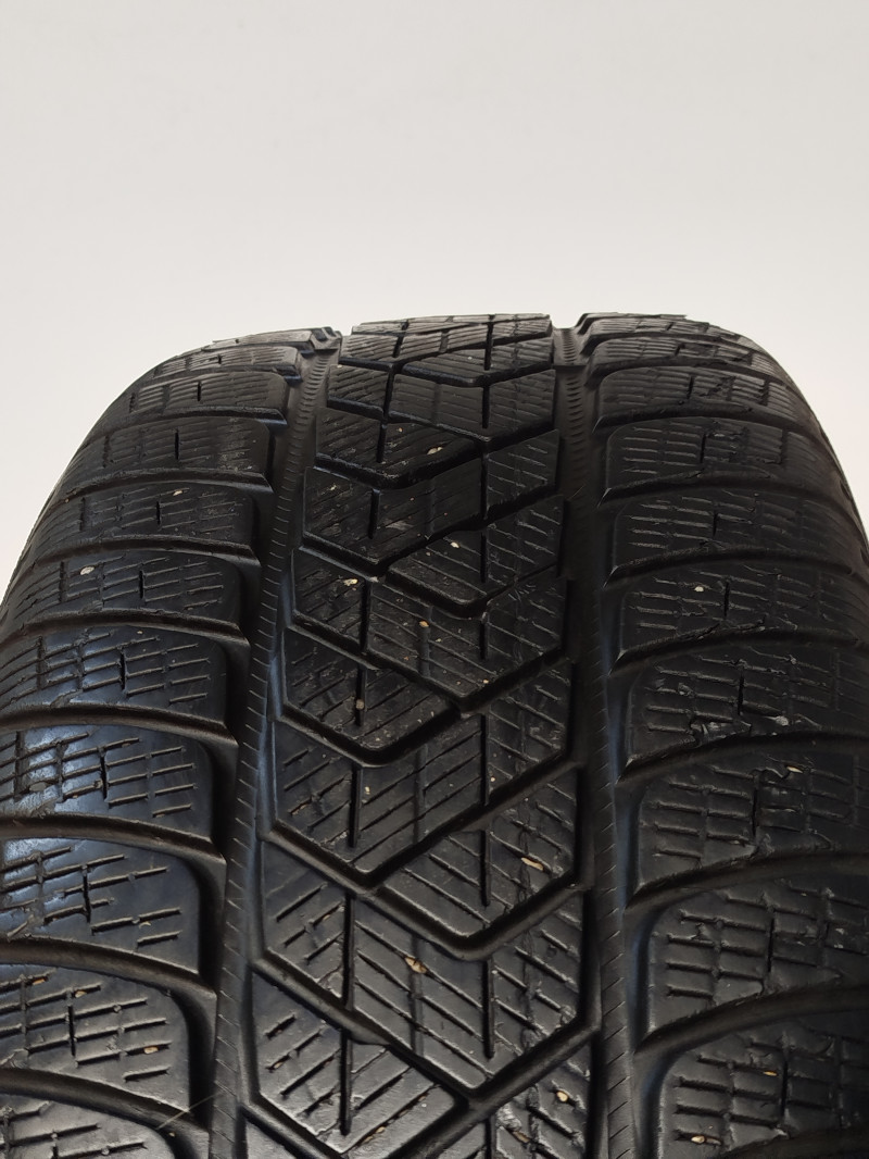 Pirelli Scorpion Winter guma