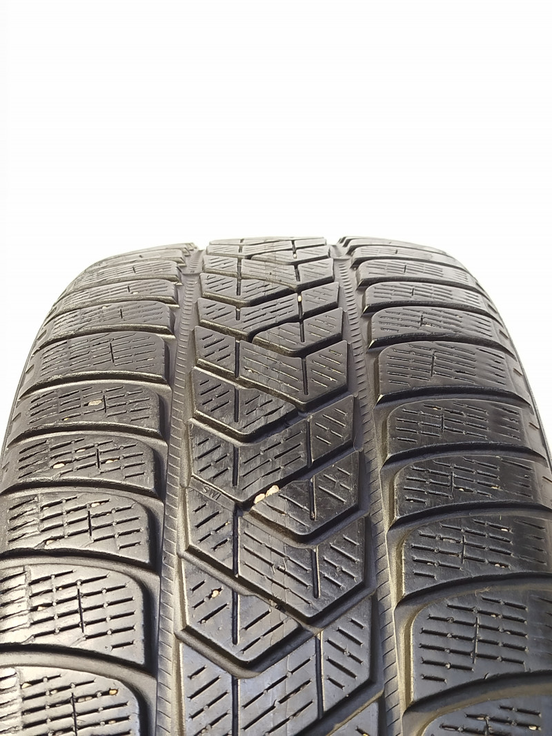 Pirelli Scorpion Winter guma