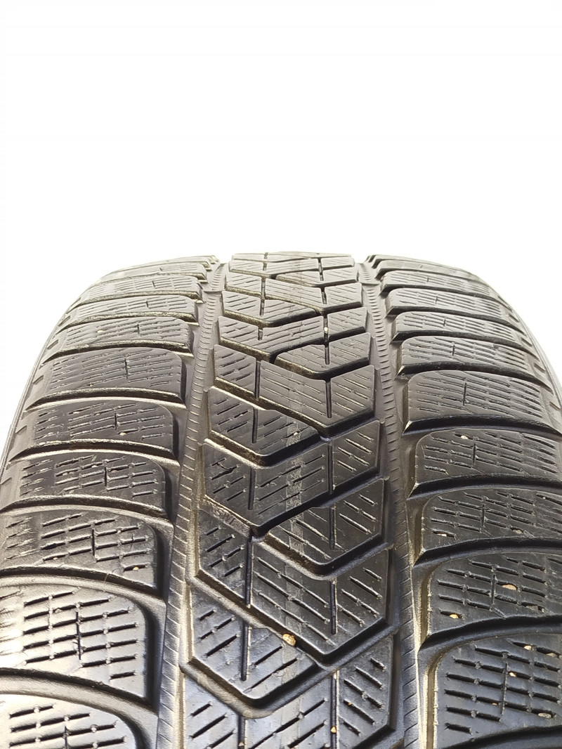 Pirelli Scorpion Winter guma