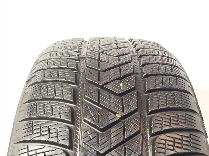 Pirelli Scorpion Winter guma