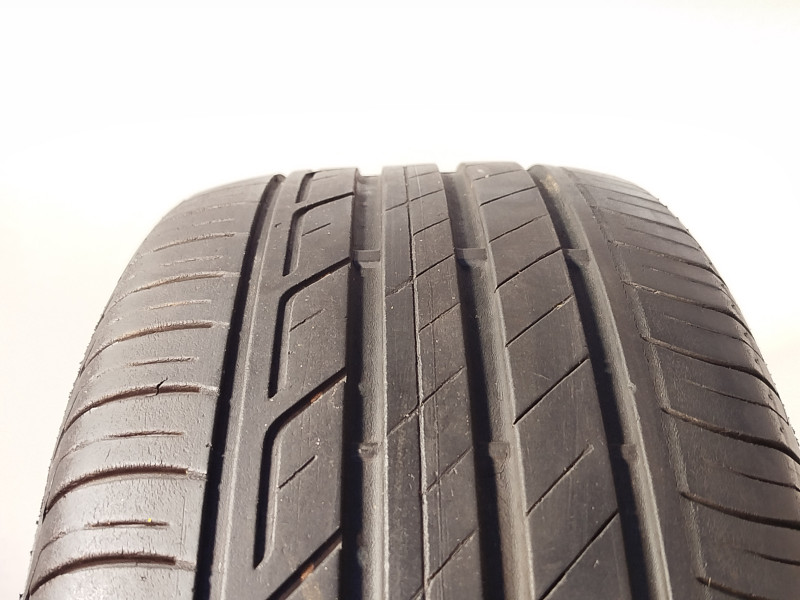 Bridgestone T001 guma