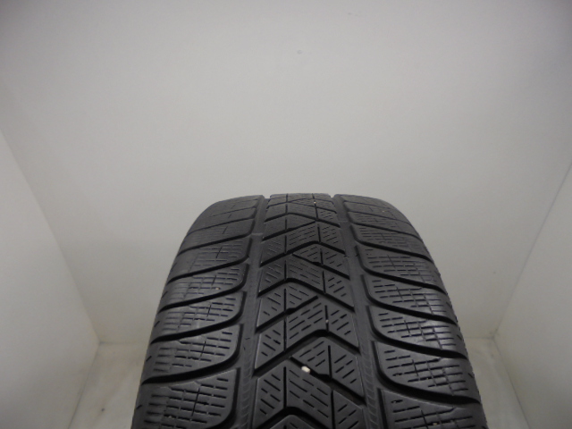 Pirelli Scorpion Winter guma