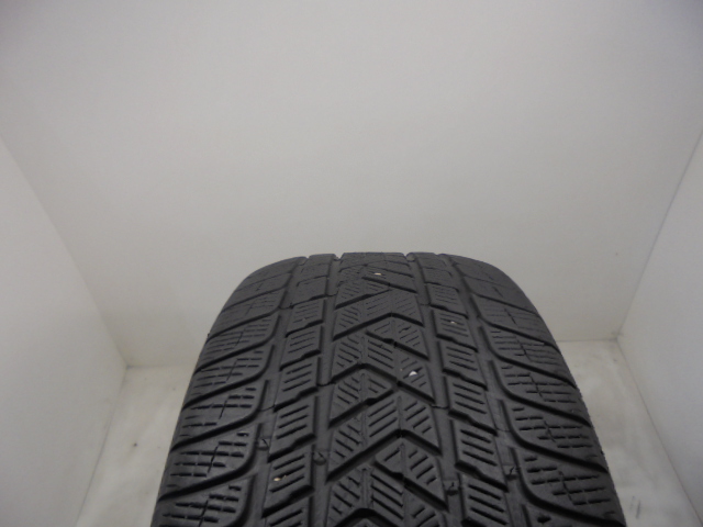 Pirelli Scorpion Winter guma