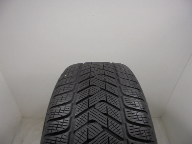 Pirelli Scorpion Winter guma