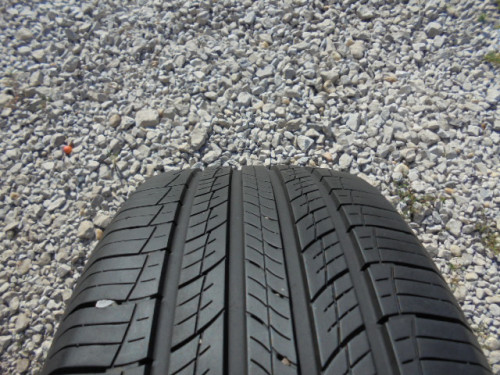 Hankook RA33 guma