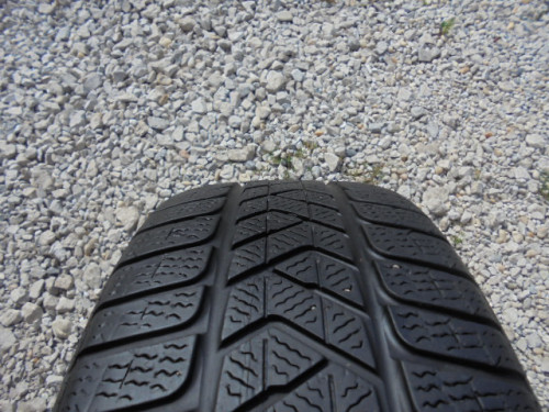 Pirelli Sottozero 3 guma