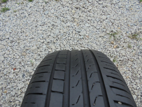 Pirelli Cinturato P7 SEAL guma